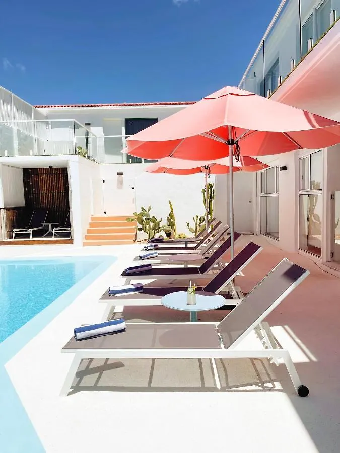 Hotel Tessa'S On The Beach Gold Coast